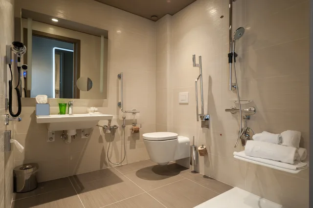 غرفة بسرير مزدوج لذوي الإعاقة، Hampton Inn & Suites Miami Wynwood Design District 3/4