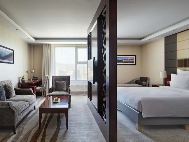 جناح جونيور بسرير كينج، Novotel Ulaanbaatar 4/6
