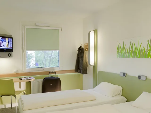 غرفة بسريرين منفصلين، Ibis Budget Orleans Sud Parc Des Expos 2/6