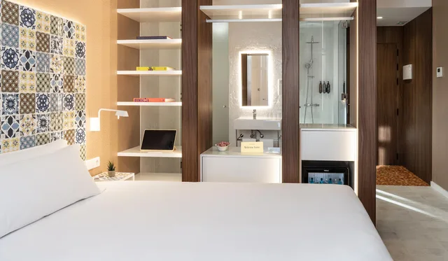 غرفة بسرير مزدوج بإطلالة على المدينة، Axel Hotel Valencia - Adults Only 3/8