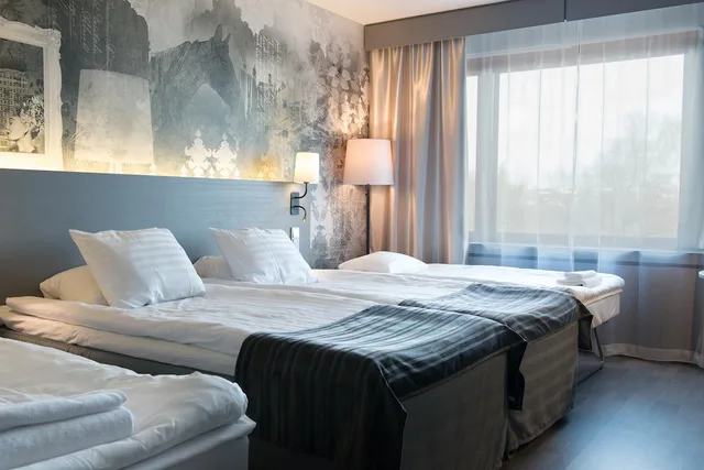 غرفة بسرير كينج، Scandic Park Helsinki 1/1