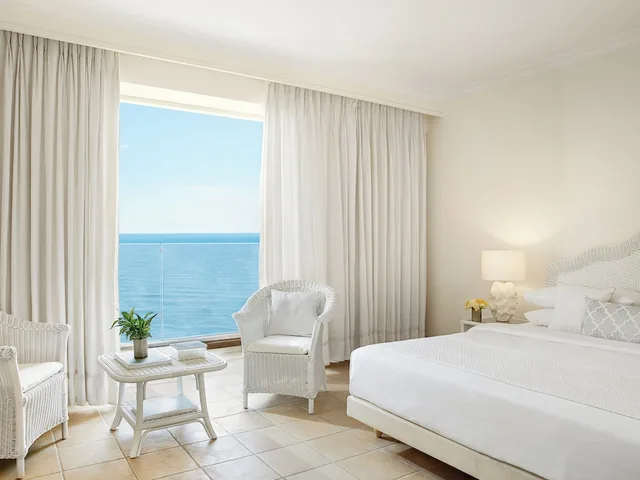 بنغل عائلي بسرير كينج وسريرين منفصلين بإطلالة على البحر، Grecotel Marine Palace & Aqua Park 4/6