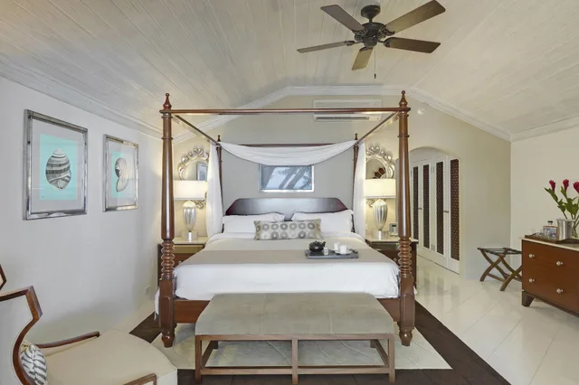 Luxury, King Bed, Pool Side, Balcony، Colony Club, a Luxury Collection Resort, Barbados 2/5
