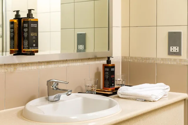 غرفة كلاسيكية عائلية مع أريكة، Mercure Swansea Hotel 5/5