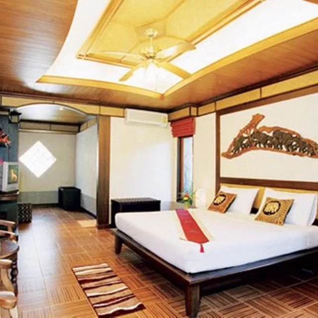 غرفة بسرير مزدوج بإطلالة على الجبل بشرفة، Railay Viewpoint Resort 2/3