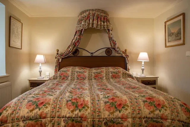 غرفة فاخرة بحوض استحمام، Archontiko Stamou Boutique Hotel 3/4