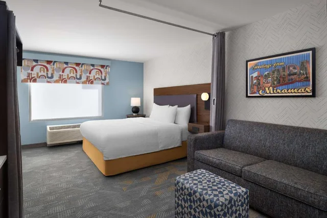 Room, King Bed, Sofa, Accessible, Home2 Suites By Hilton Miramar Ft Lauderdale 4/8