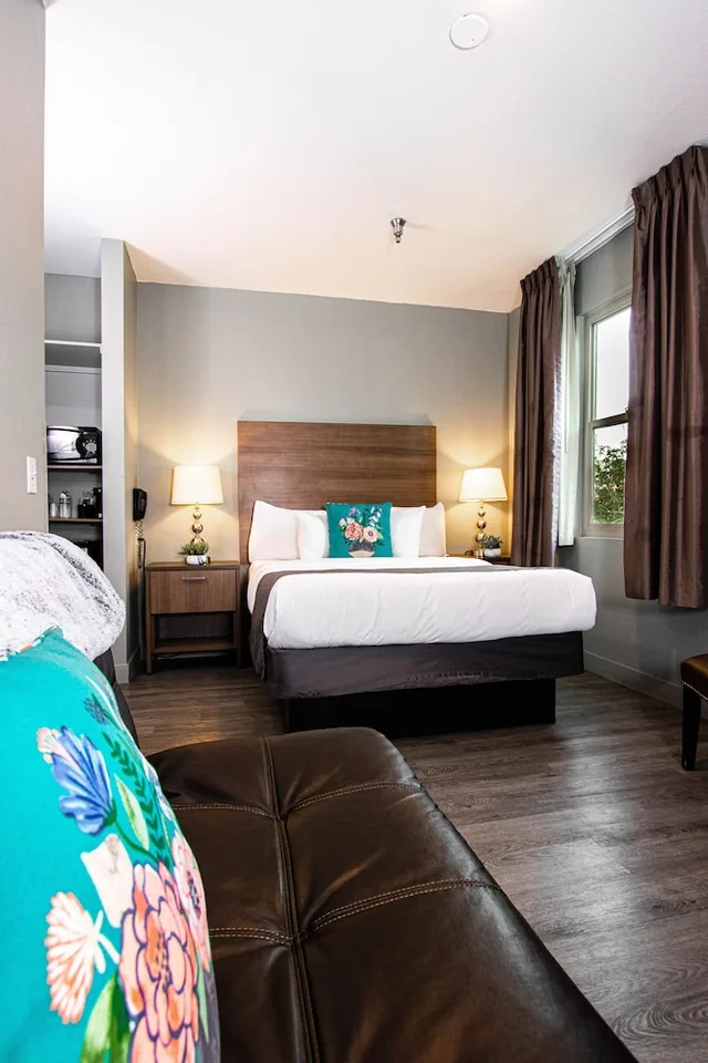 Superior, Murphy Bed, Queen Bed, Sofa، Urban Boutique Hotel 6/10