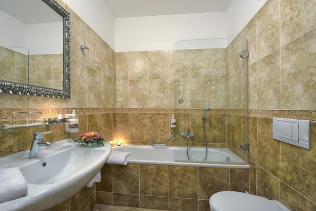 غرفة ديلوكس بسريرين منفصلين، HOTEL CONTINENTAL 4/5
