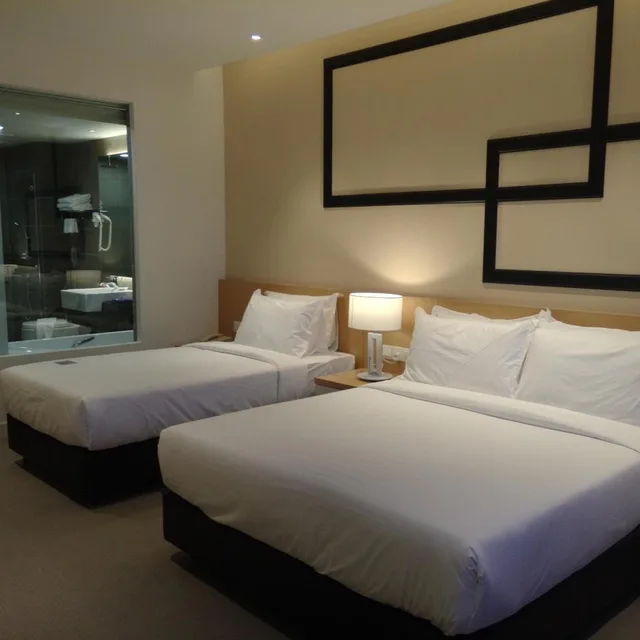 غرفة ديلوكس رباعية، Hotel Excelsior Ipoh 1/9