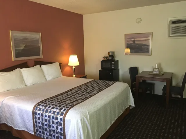 غرفة قياسية بسرير كينج، Budget Host La Fonda Motel 1/2
