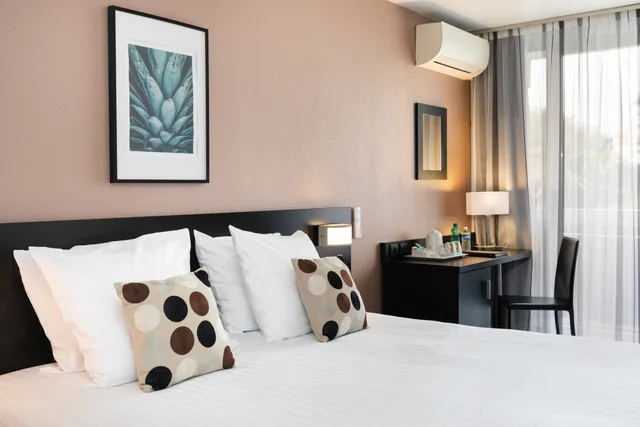 غرفة سوبيريور بسرير مزدوج أو سريرين منفصلين، Best Western Hotel Mediterranee Menton 3/5
