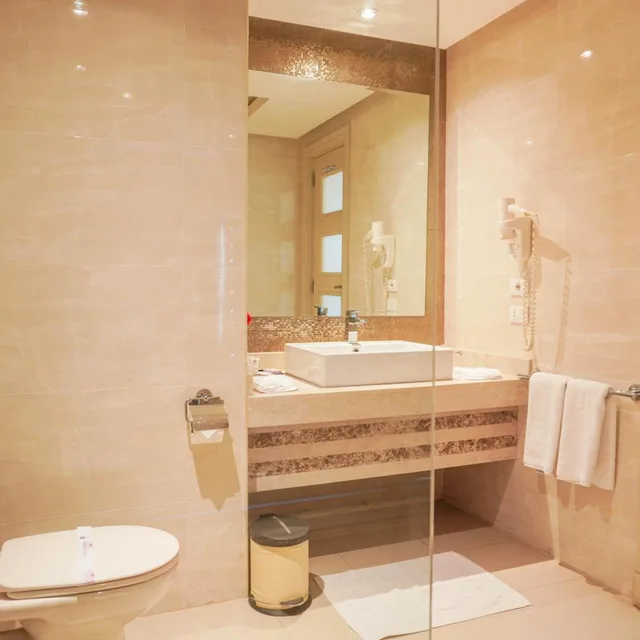 Deluxe, Double Bed, Sea View, Charmillion Club Resort 10/10