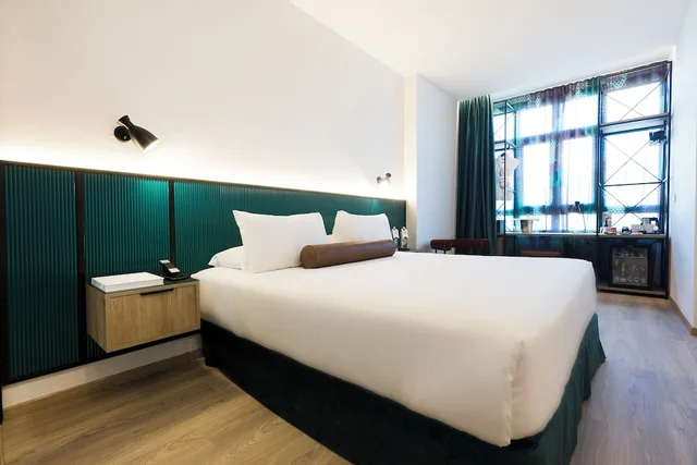 غرفة بريميوم بسرير مزدوج بإطلالة على النهر، Axel Hotel Bilbao - Adults Only 1/4