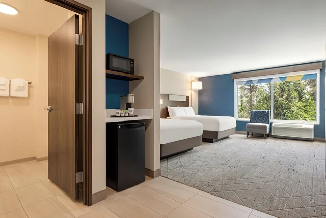 Suite, 2 Queen Beds, Bathtub, Accessible, Holiday Inn Express & Suites Rhinelander, an IHG Hotel 4/7