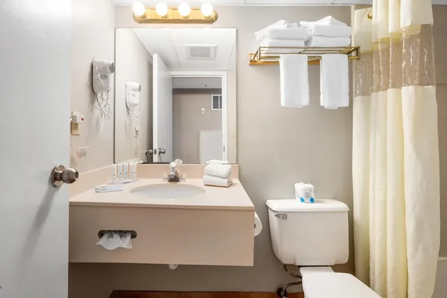 Efficiency, 2 King Beds, Ocean View, Tidelands Caribbean Hotel and Suites 2/2