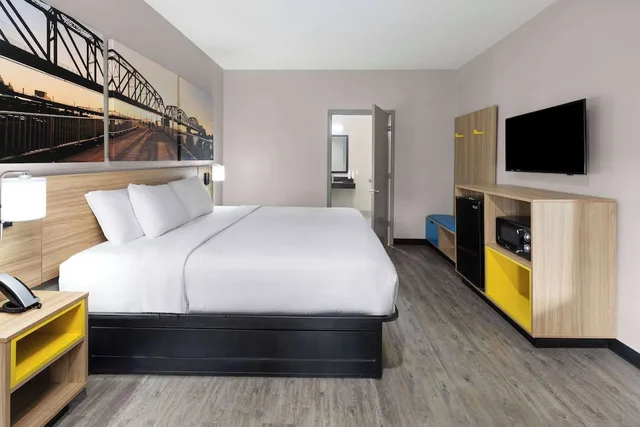 غرفة بسرير كينج لذوي الإعاقة، Days Inn by Wyndham North Little Rock/ Maumelle 1/9