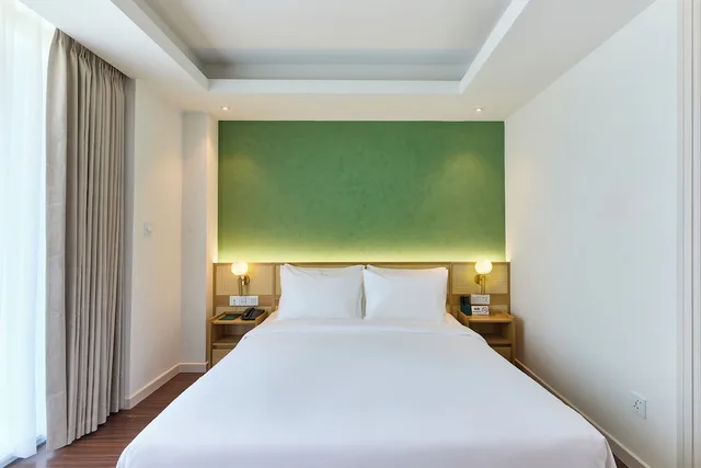 غرفة ديلوكس بسرير كوين بإطلالة على المدينة بشرفة، Aha Boutique Ben Thanh Hotel 1/10
