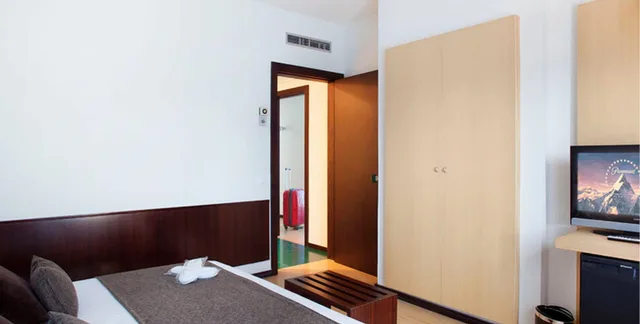 غرفة مفردة بسريرين منفصلين، Emporda Hotel 1/2