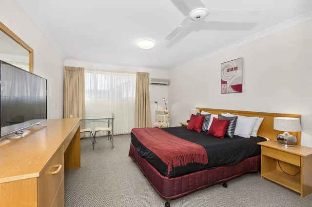 غرفة تنفيذية بسرير كوين، Comfort Inn Centrepoint 2/8