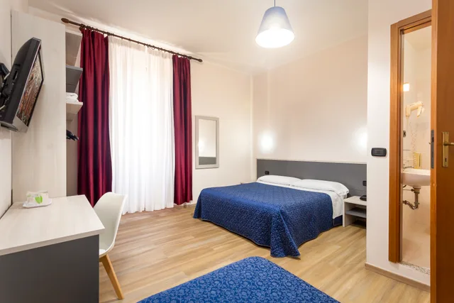 غرفة قياسية ثلاثية، Flom Boutique Hotel 1/3