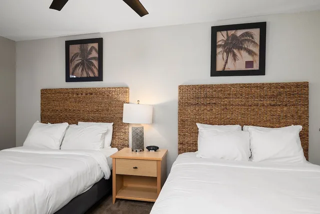 شقة سكنية فاخرة بسرير كينج وسريرين كوين بغرفتي نوم بجاكوزي بمطبخ، Still Waters Resort 4/10