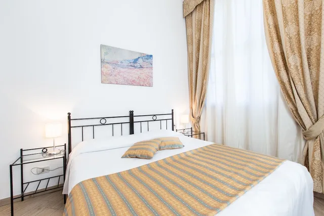 غرفة قياسية بسرير مزدوج، HOTEL AGLI ARTISTI 2/5