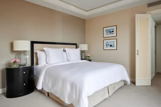 جناح دوبلكس بشرفة، Four Seasons Hotel Prague 2/3