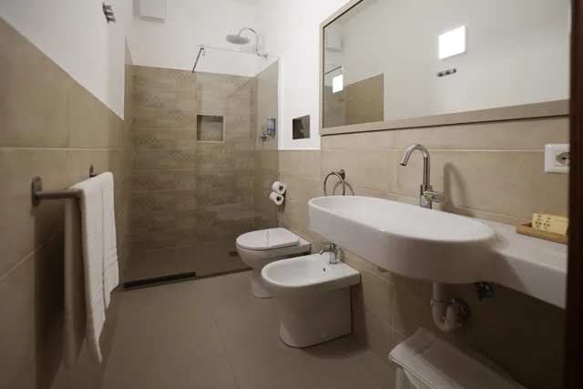 غرفة بسرير مزدوج بإطلالة على البحر، Hotel Villa de Pasquale 7/7