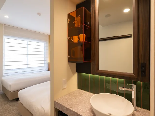 غرفة قياسية بسريرين منفصلين، LOISIR HOTEL KYOTO TOJI 2/3