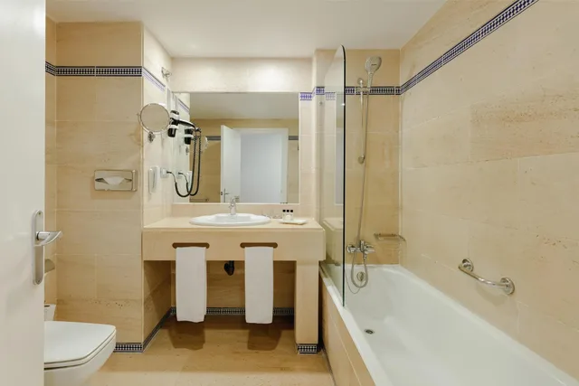 غرفة قياسية بسرير مزدوج أو سريرين منفصلين، Hesperia Cordoba 6/7