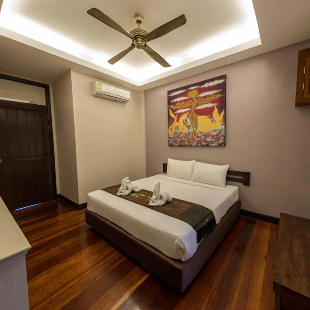 3 Bedrooms, Suite, Sunset Hill Boutique Resort 2/9