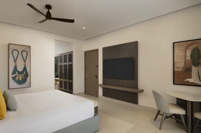 Room, King Bed, Tropical View, Accessible، Zemi Miches Punta Cana All-Inclusive Resort, Curio by Hilton 4/7