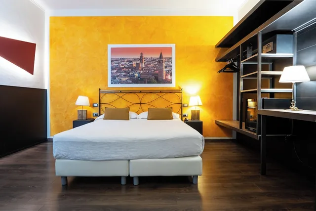 غرفة ثلاثية بثلاثة أسرّة، Hotel Italia 5/10