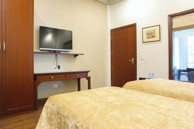 2 Bedrooms, Heritage, Cottage, King and Twin Beds, Living Area، Vikram Vintage 3/7