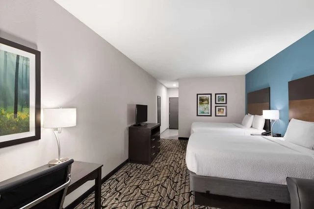 غرفة ديلوكس بسريرين كوين، La Quinta Inn and Suites by Wyndham Cullman 4/7