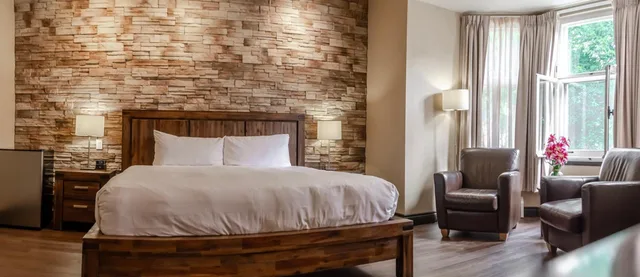 غرفة سوبيريور بسرير كينج، Chateau Bellevue Hotel 2/5