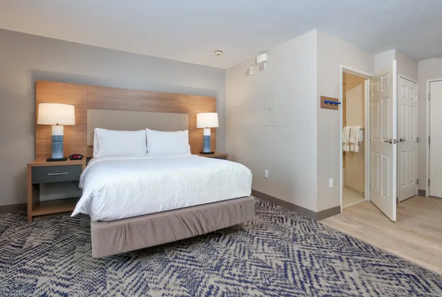 جناح استوديو بسرير كوين بشرفة، Candlewood Suites Idaho Falls 3/7