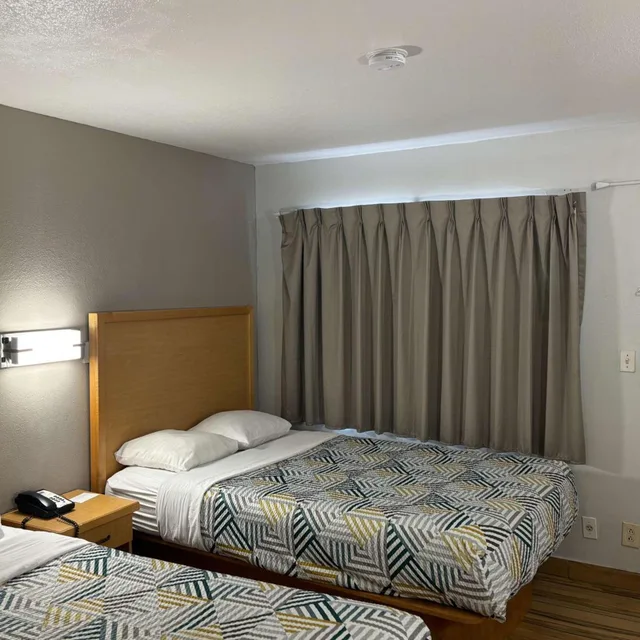 غرفة بسريرين كوين، Motel6 Riviera Beach, FL 3/10