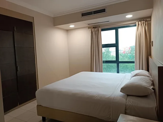 2 Bedrooms, Family, Double and Twin Beds, Grand Tropic Suites Jakarta 2/3