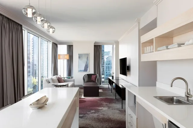 جناح غراند فاخر بسرير كينج، Loews Atlanta Hotel 4/4