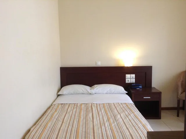 غرفة مفردة، Electra Hotel 1/2