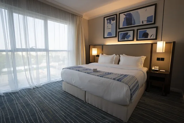 غرفة ديلوكس بسرير كينج، فندق برايم الكورنيش(Prime Al Corniche Hotel) 2/3