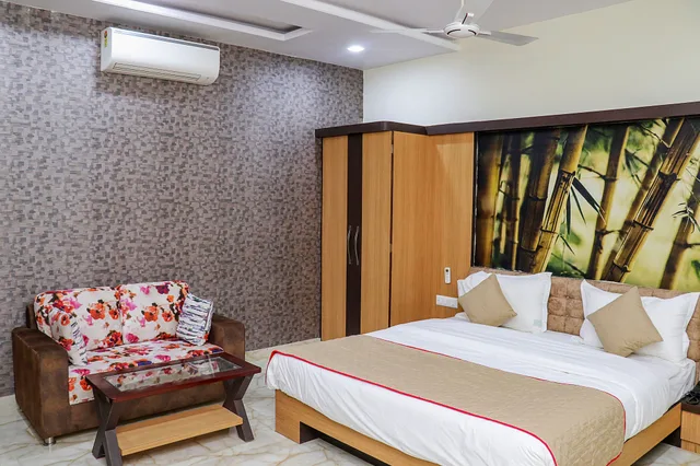 غرفة ديلوكس بسرير مزدوج بإطلالة على الجبل للمدخنين، Pushkar City Inn 3/4