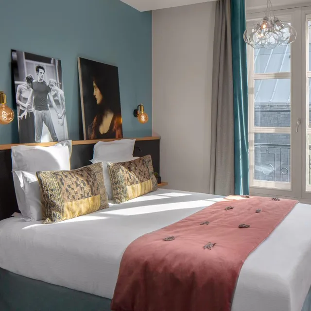 غرفة عائلية، Lyric Opera Hotel 4/7