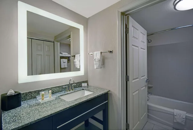جناح بغرفتي نوم، Homewood Suites by Hilton Eatontown 3/3