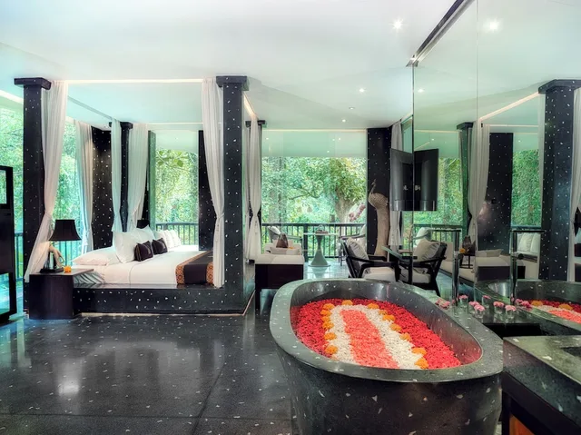 Royal, Spa, Suite, King Bed، Hanging Gardens of Bali 1/1