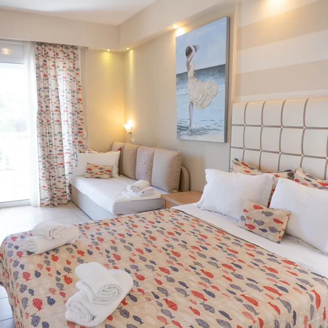 Superior, Triple, 3 Beds, Beach View, Annex, Georgalas Sun Beach Hotel 3/10