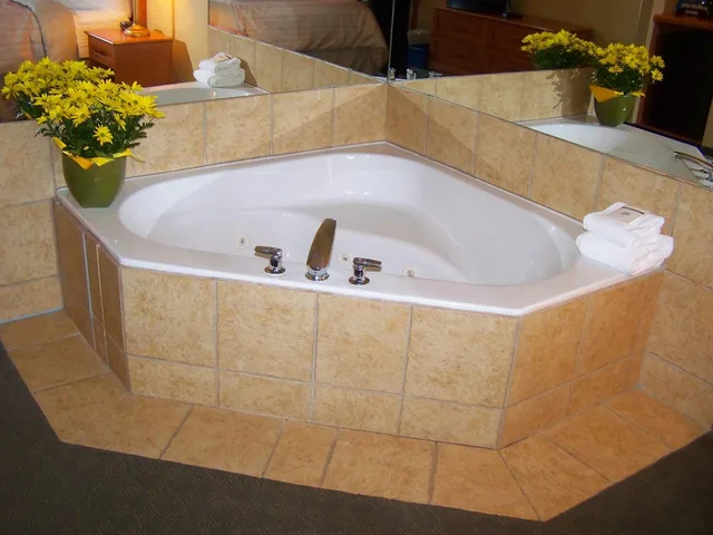 جناح بسرير كينج بجاكوزي، Days Inn By Wyndham Orillia 4/4