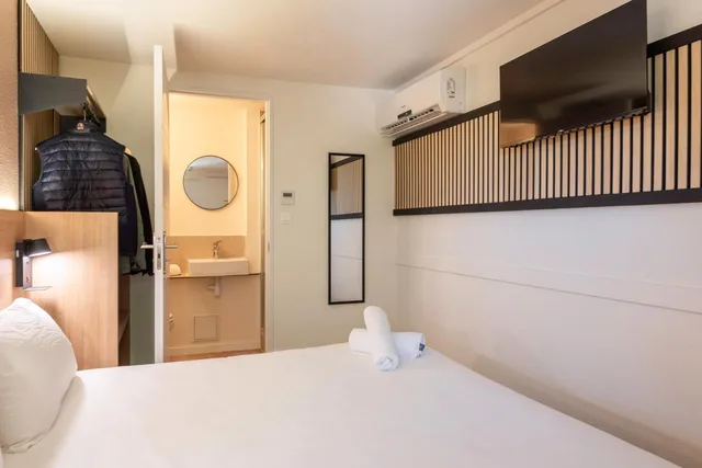 Comfort, Double Bed, Premiere Classe Toulon - La Seyne sur Mer 2/4